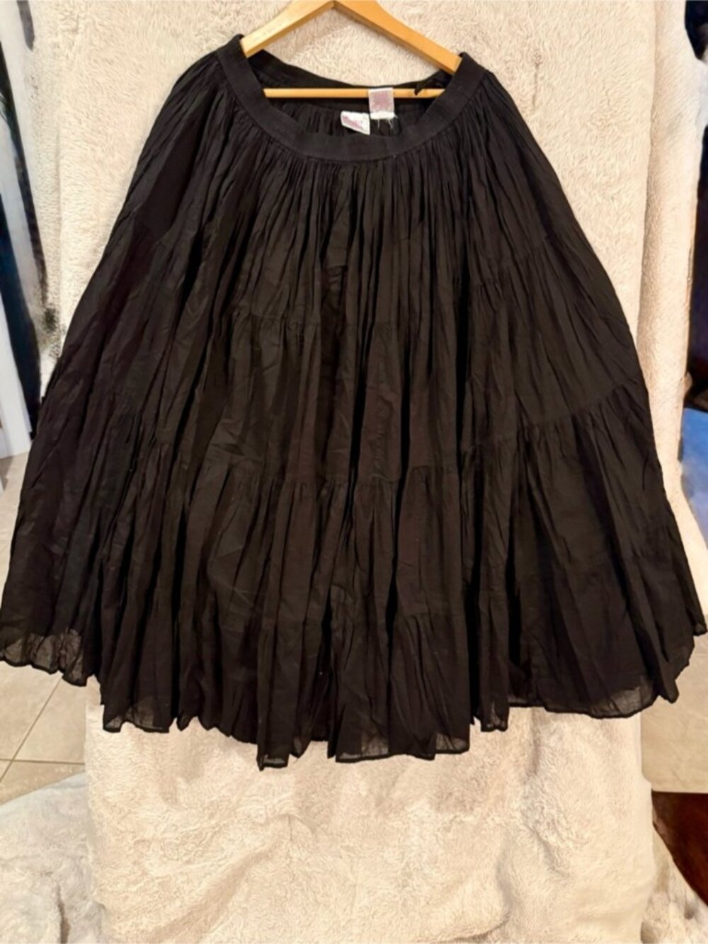 Women’s Black Tiered Maxi Skirt - Picture 2 of 4